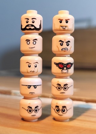 Lott med Minifigurhoder 10 stykk